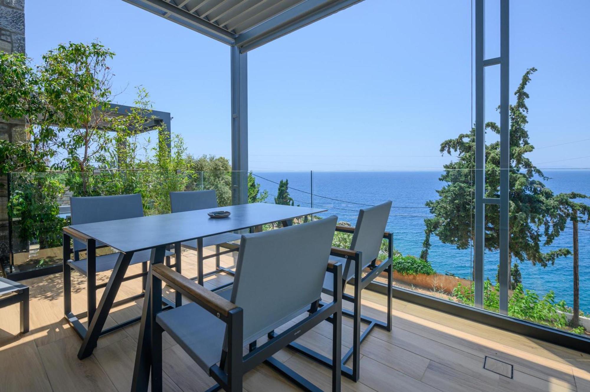 Mani Suites Agios Nikolaos  Buitenkant foto