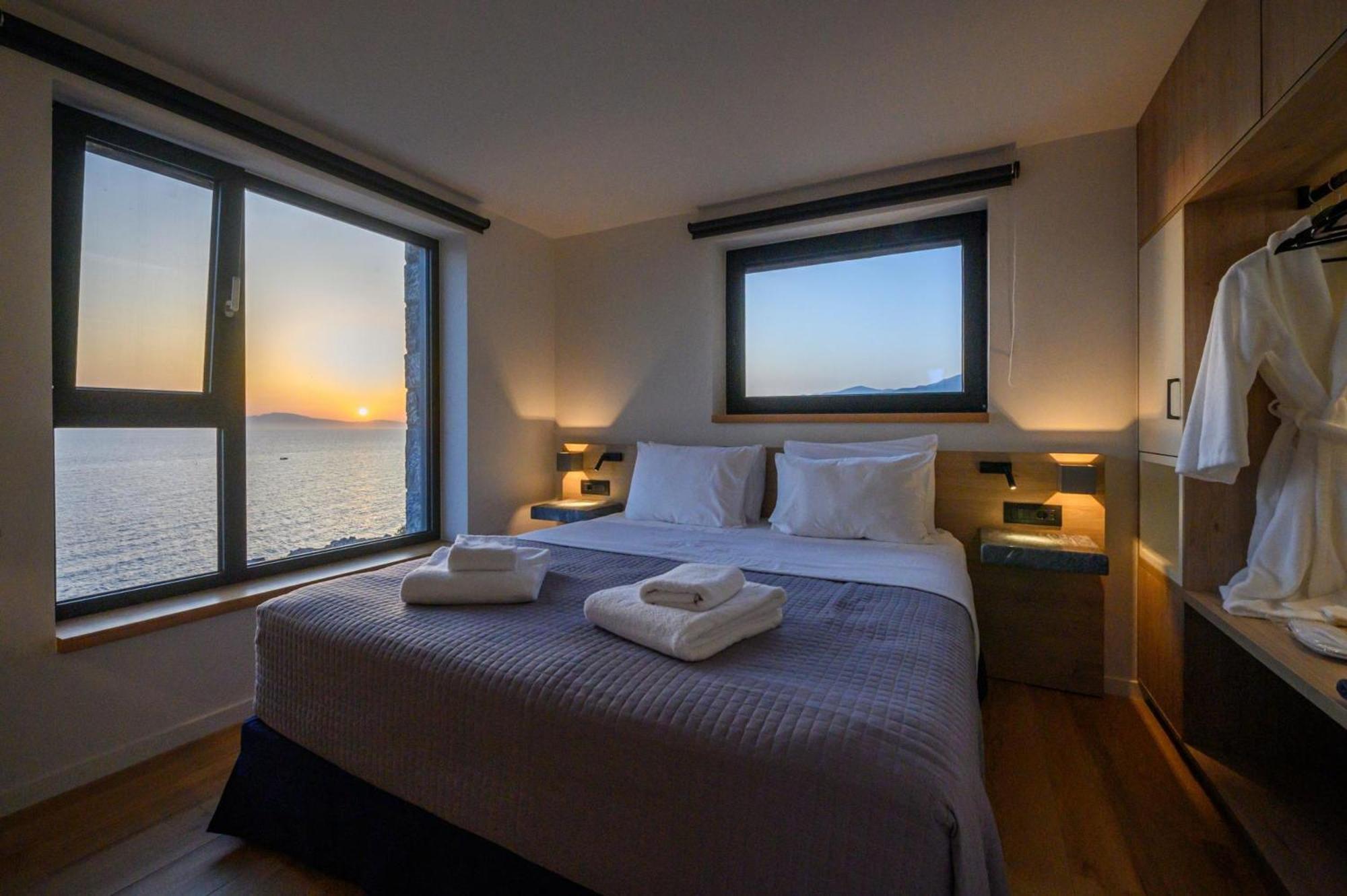 Mani Suites Agios Nikolaos  Buitenkant foto