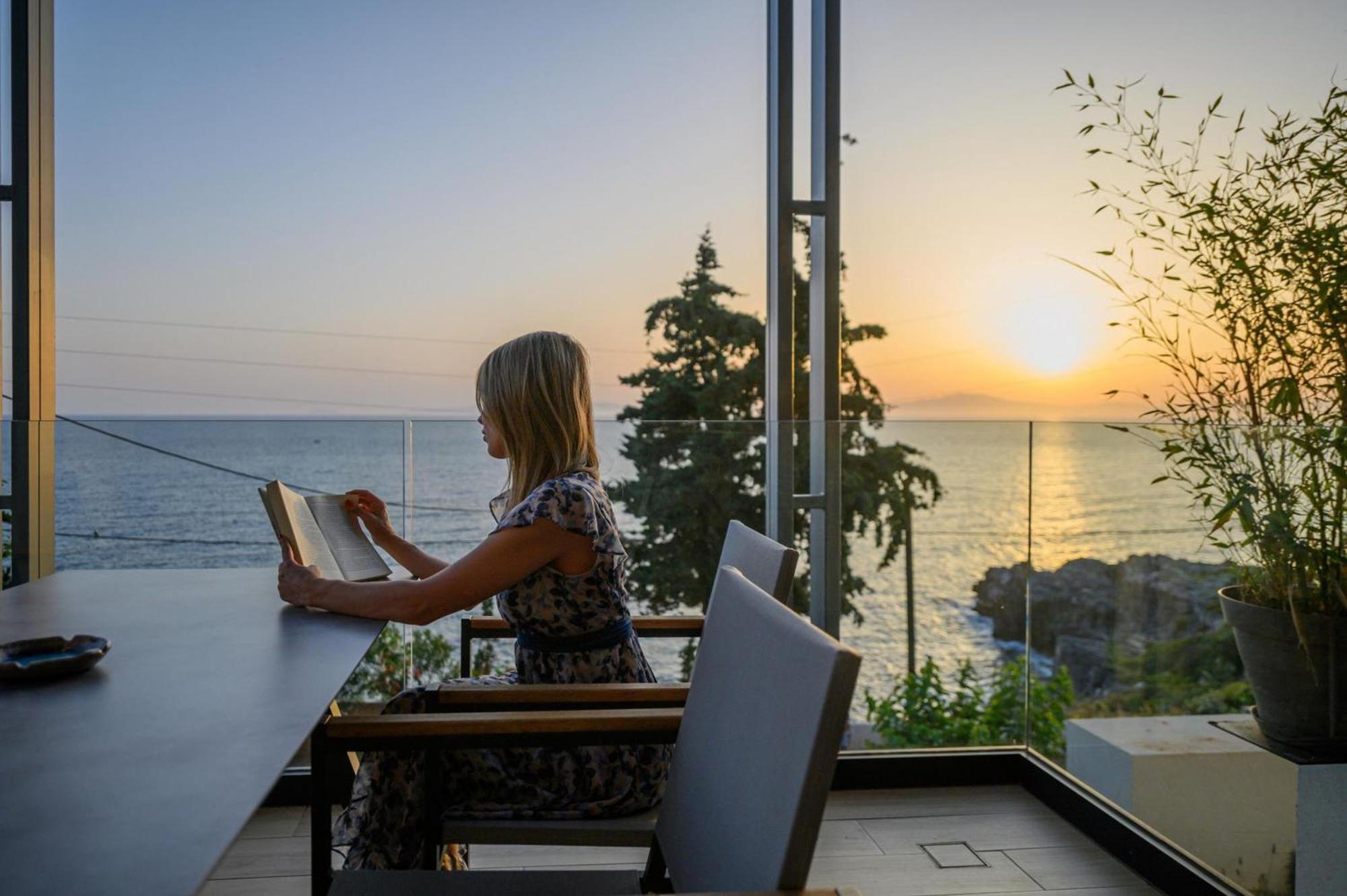 Mani Suites Agios Nikolaos  Buitenkant foto