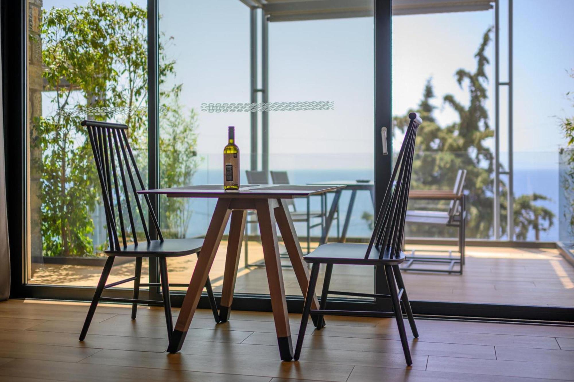Mani Suites Agios Nikolaos  Buitenkant foto