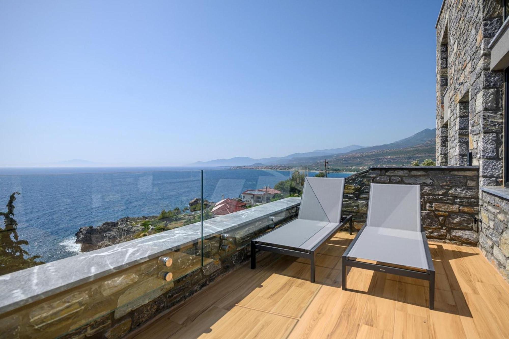 Mani Suites Agios Nikolaos  Buitenkant foto