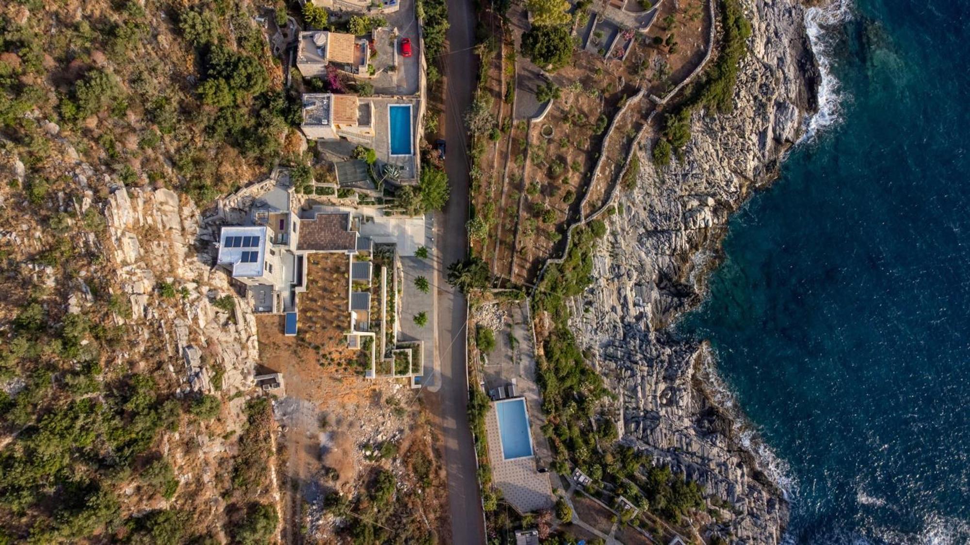Mani Suites Agios Nikolaos  Buitenkant foto