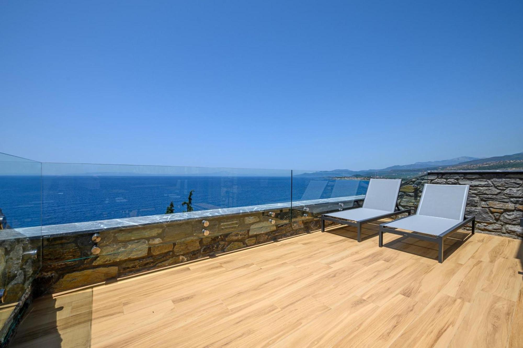 Mani Suites Agios Nikolaos  Buitenkant foto