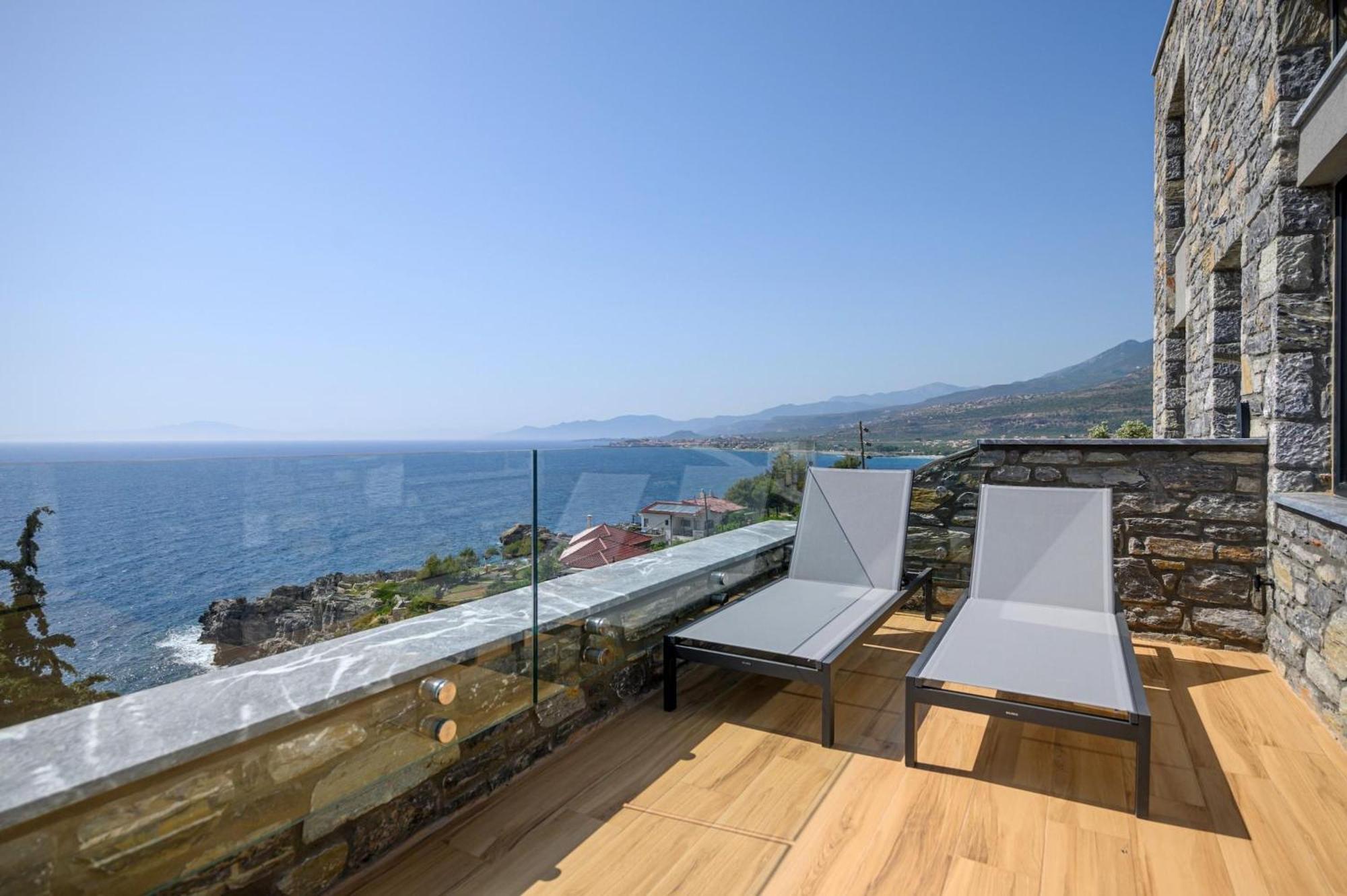 Mani Suites Agios Nikolaos  Buitenkant foto